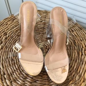 Fashion Nova clear lucite heels size 5.5